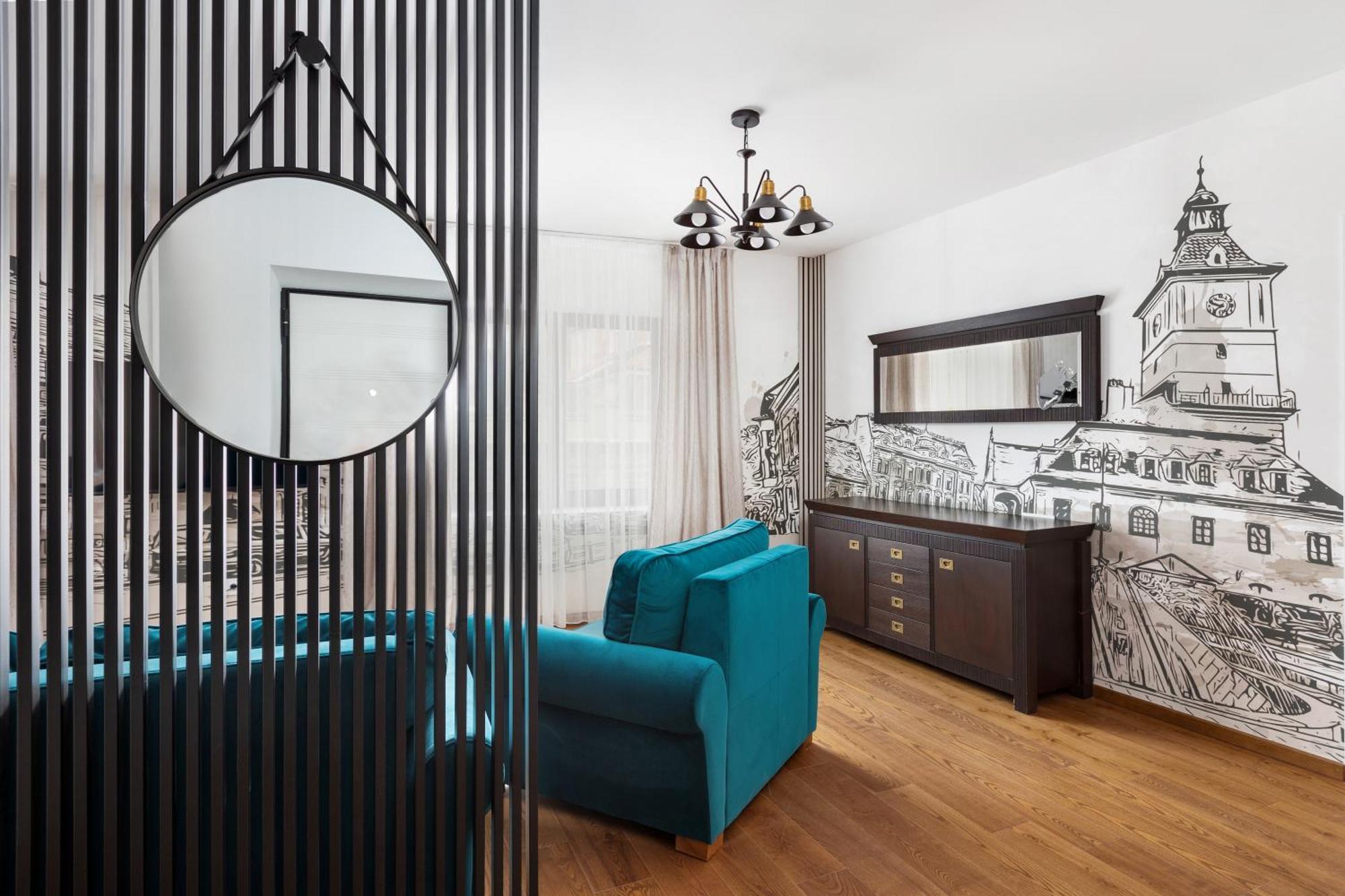 Peak Aparthotel - Old Town - By Cityhost 브라쇼브 외부 사진